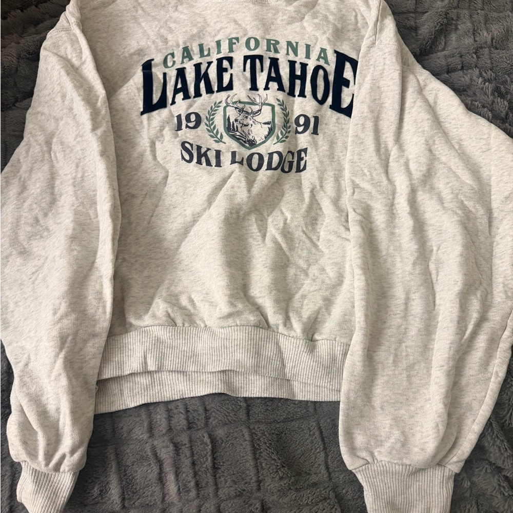 Hollister Gray California Lake Tahoe Sweatshirt